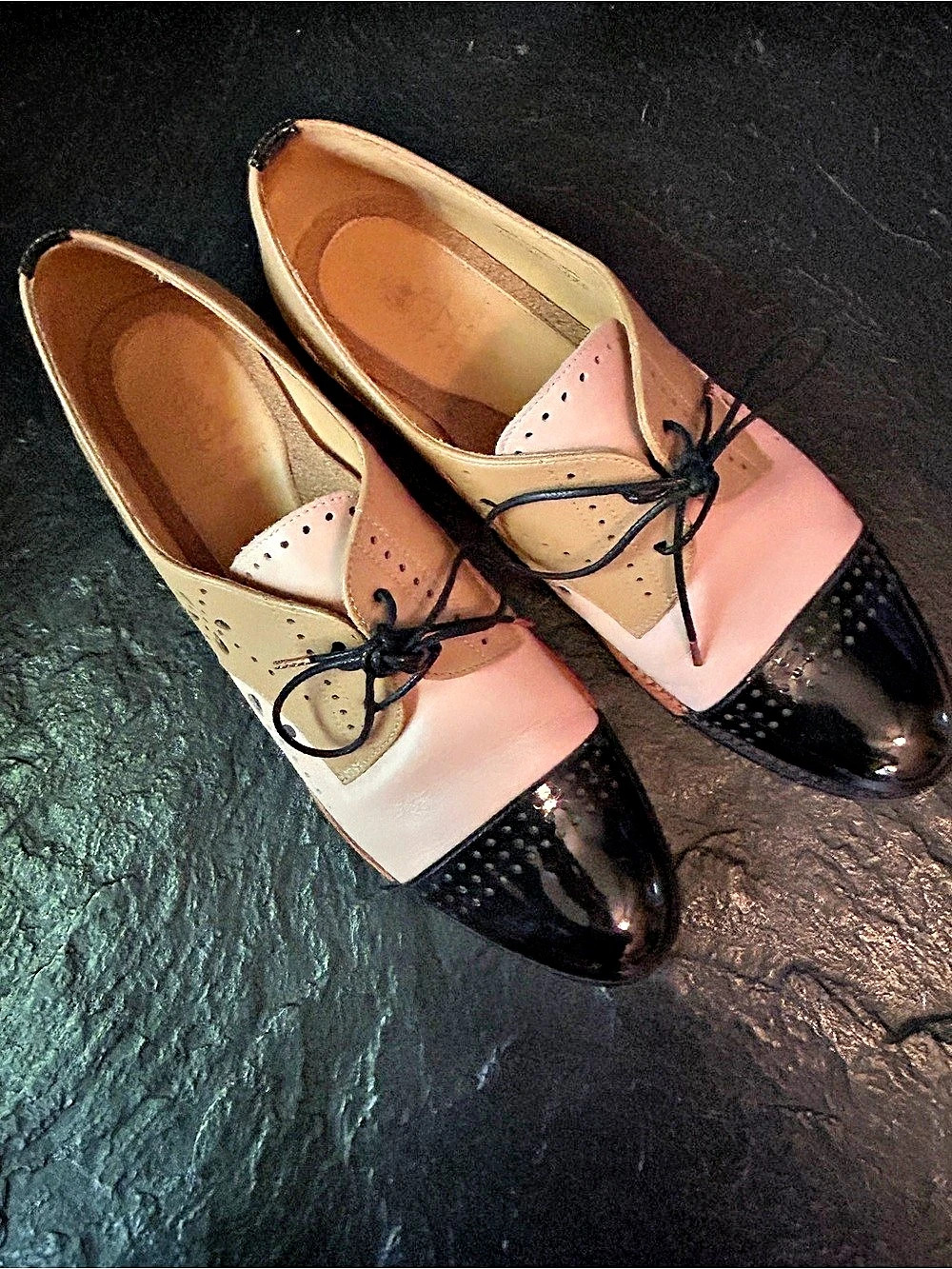 Office of Angela Scott Oxford Shoes Pink & Black EU 42